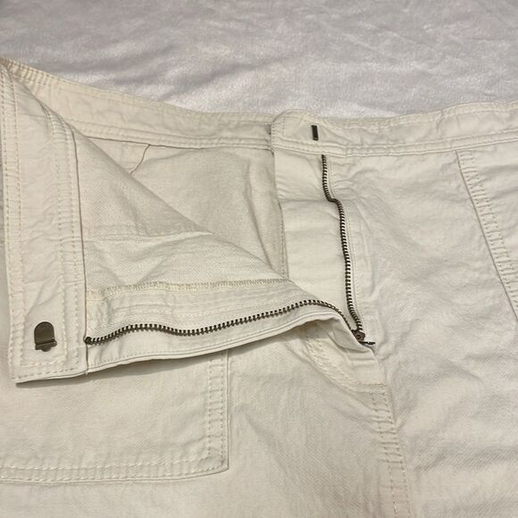 J. Crew- Midi Front Slit Light Khaki Skirt w/ Large Pockets 100% Cotton- Size 12 - Picture 8 of 9